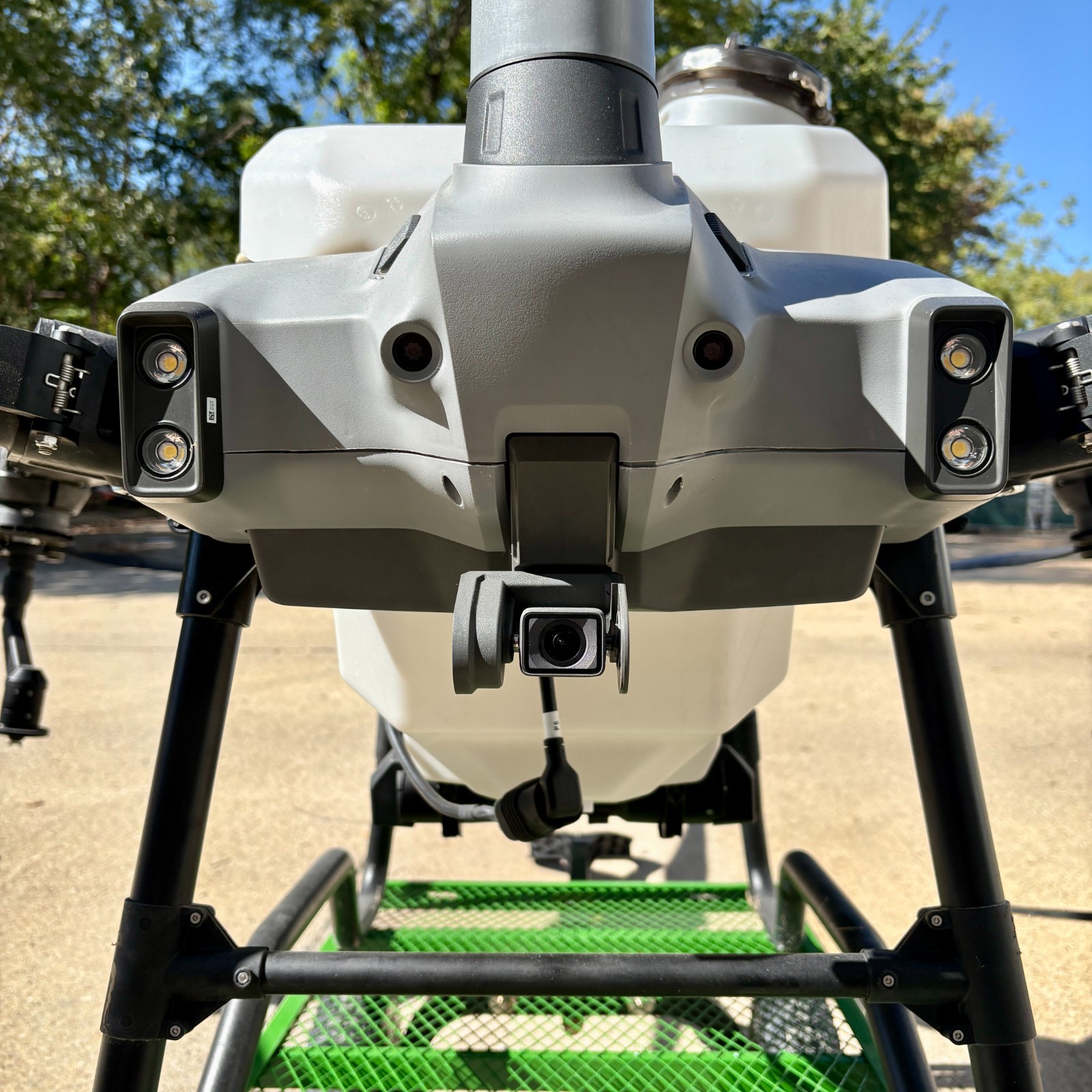 Cover Crop Special! DJI Agras T40 Smart Agricultural Drone, RC, & Dry Spreader - Image 9